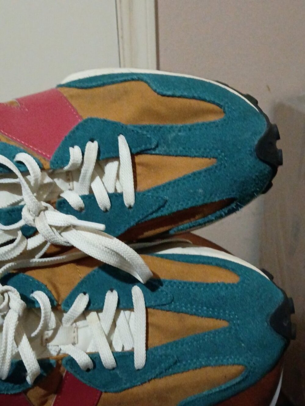 New Balance 327 Womens Size 11 Comfort Lifestyle Sneaker Mountain Teal Workwear - Picture 13 of 13